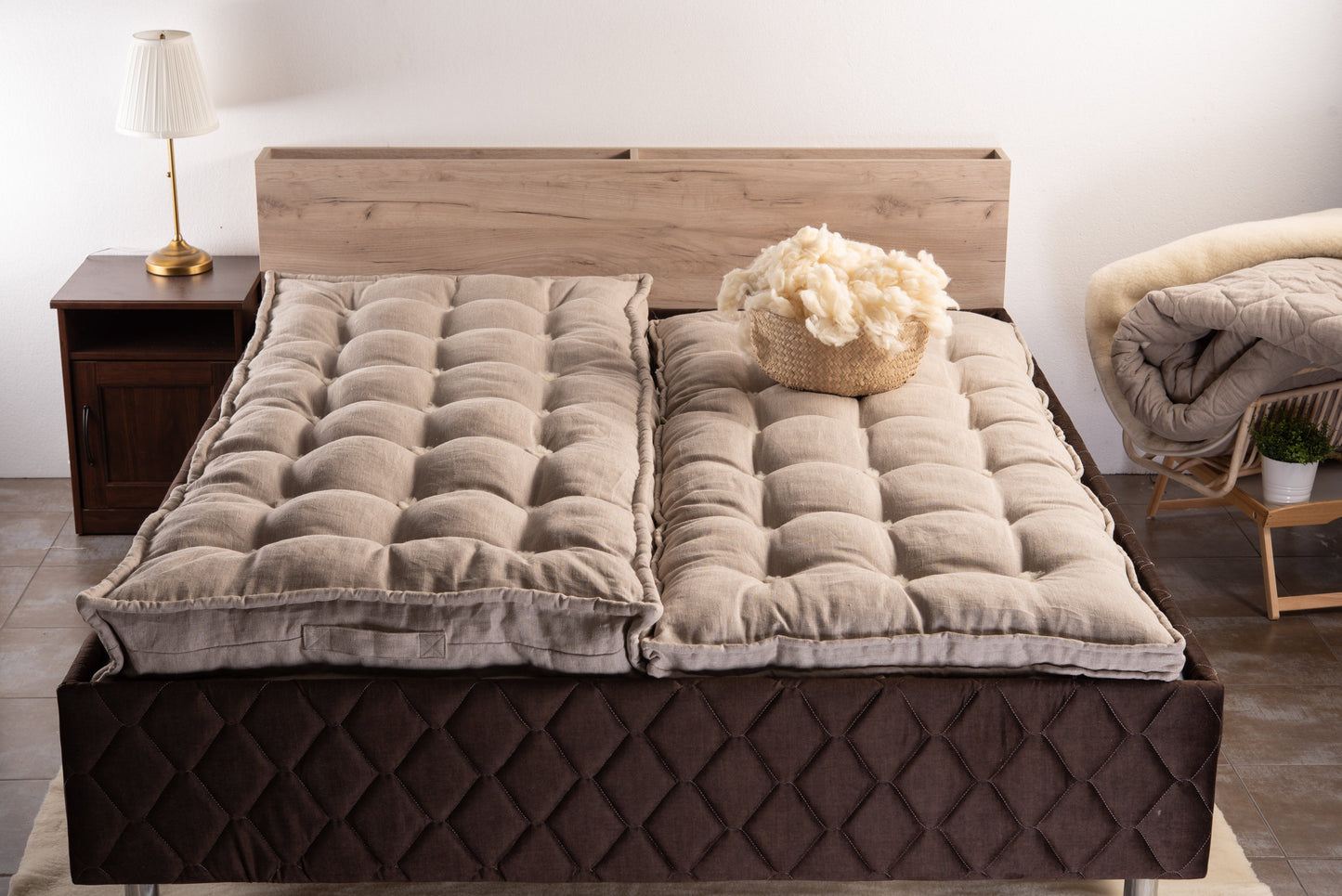 Natural merino wool mattress topper